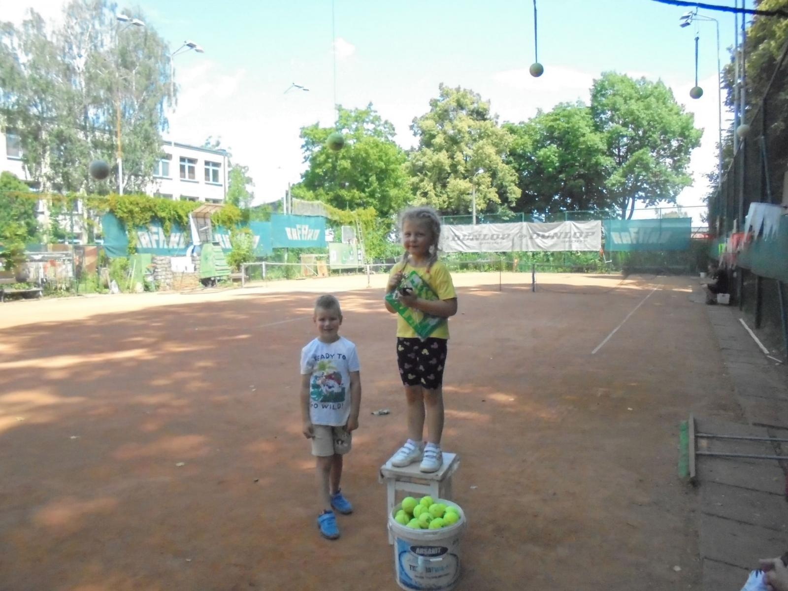 Zdjęcie w galerii na portalu naszraciborz.pl: Kort Rafako gościł przyszłych tenisistów wiadomości z regionu