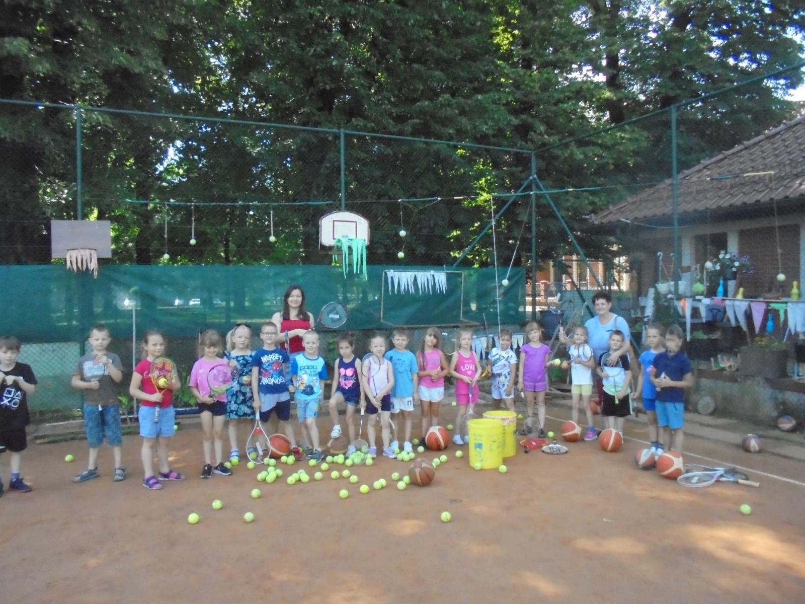Zdjęcie w galerii na portalu naszraciborz.pl: Kort Rafako gościł przyszłych tenisistów wiadomości z regionu