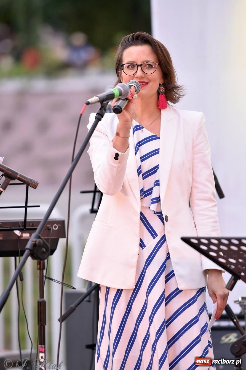 Zdjęcie w galerii na portalu naszraciborz.pl: Kubańskie rytmy rozgrzały raciborskie bulwary [FOTO i WIDEO] wiadomości z regionu