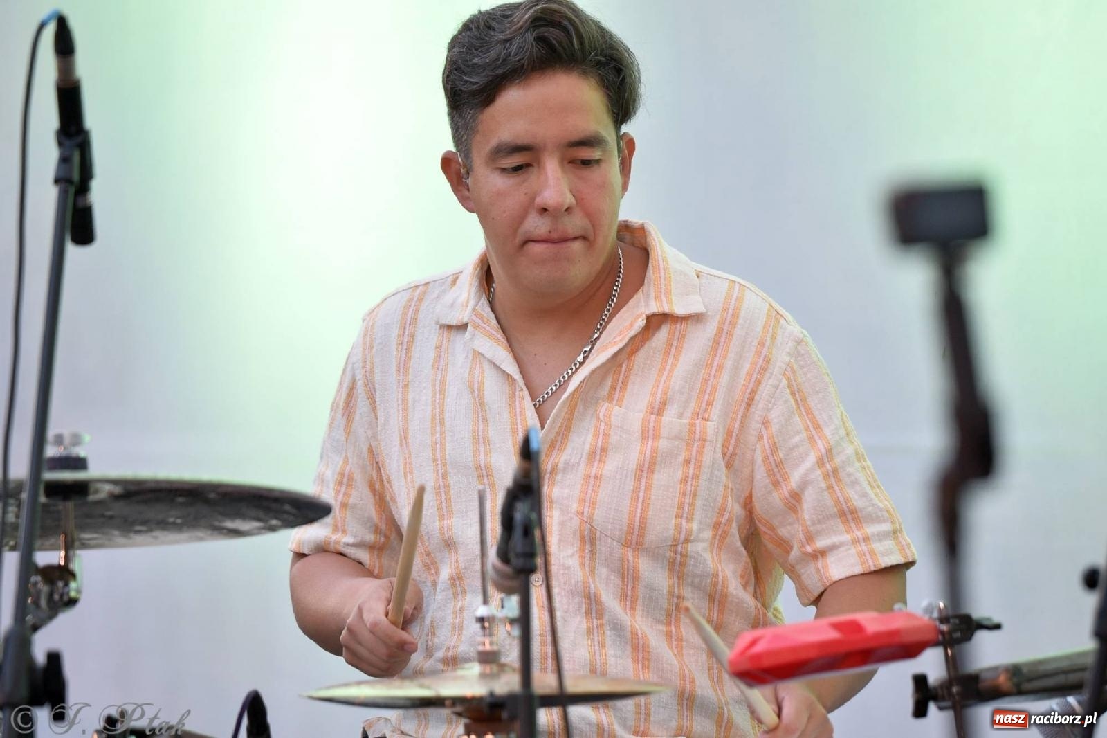 Zdjęcie w galerii na portalu naszraciborz.pl: Kubańskie rytmy rozgrzały raciborskie bulwary [FOTO i WIDEO] wiadomości z regionu