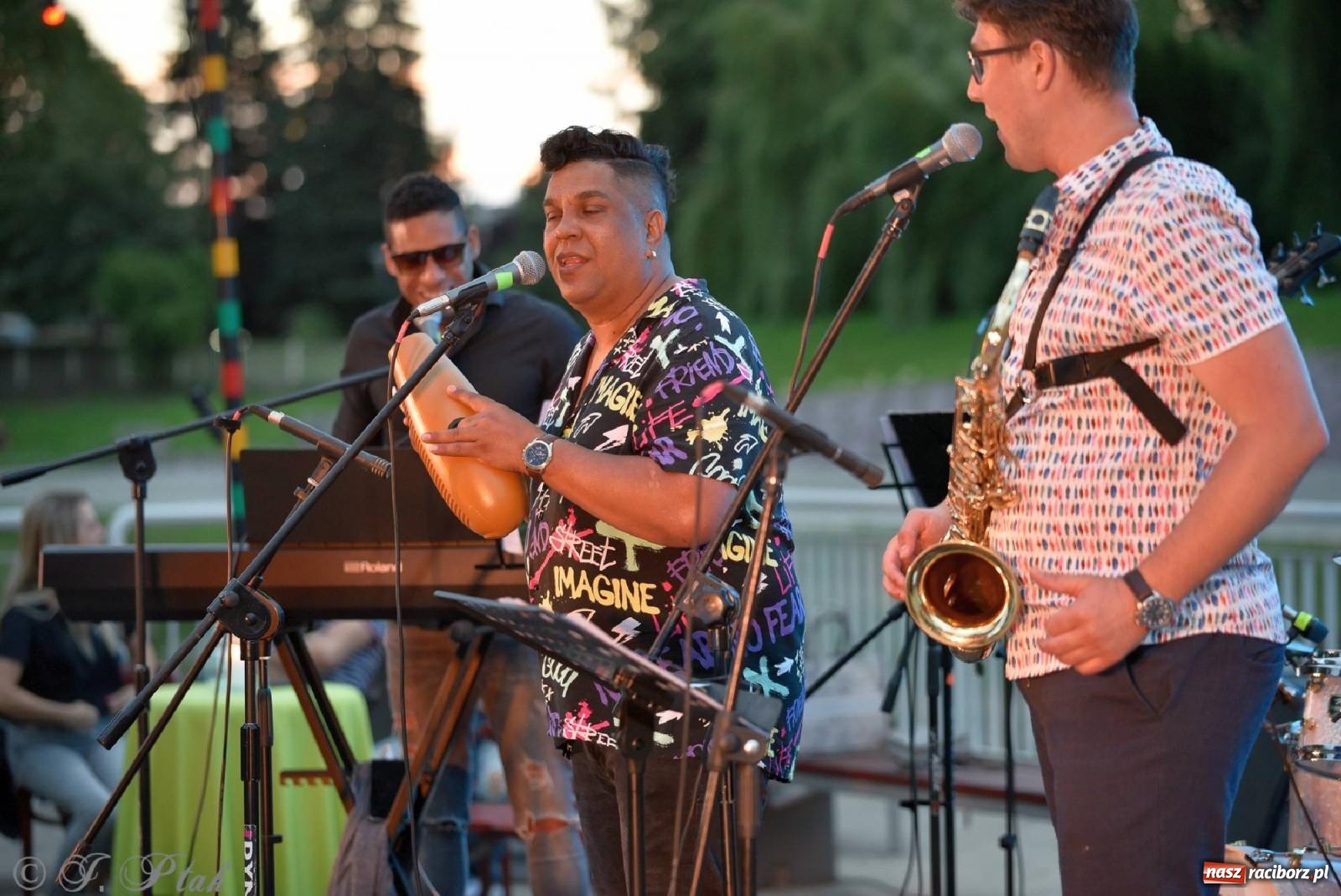 Zdjęcie w galerii na portalu naszraciborz.pl: Kubańskie rytmy rozgrzały raciborskie bulwary [FOTO i WIDEO] wiadomości z regionu