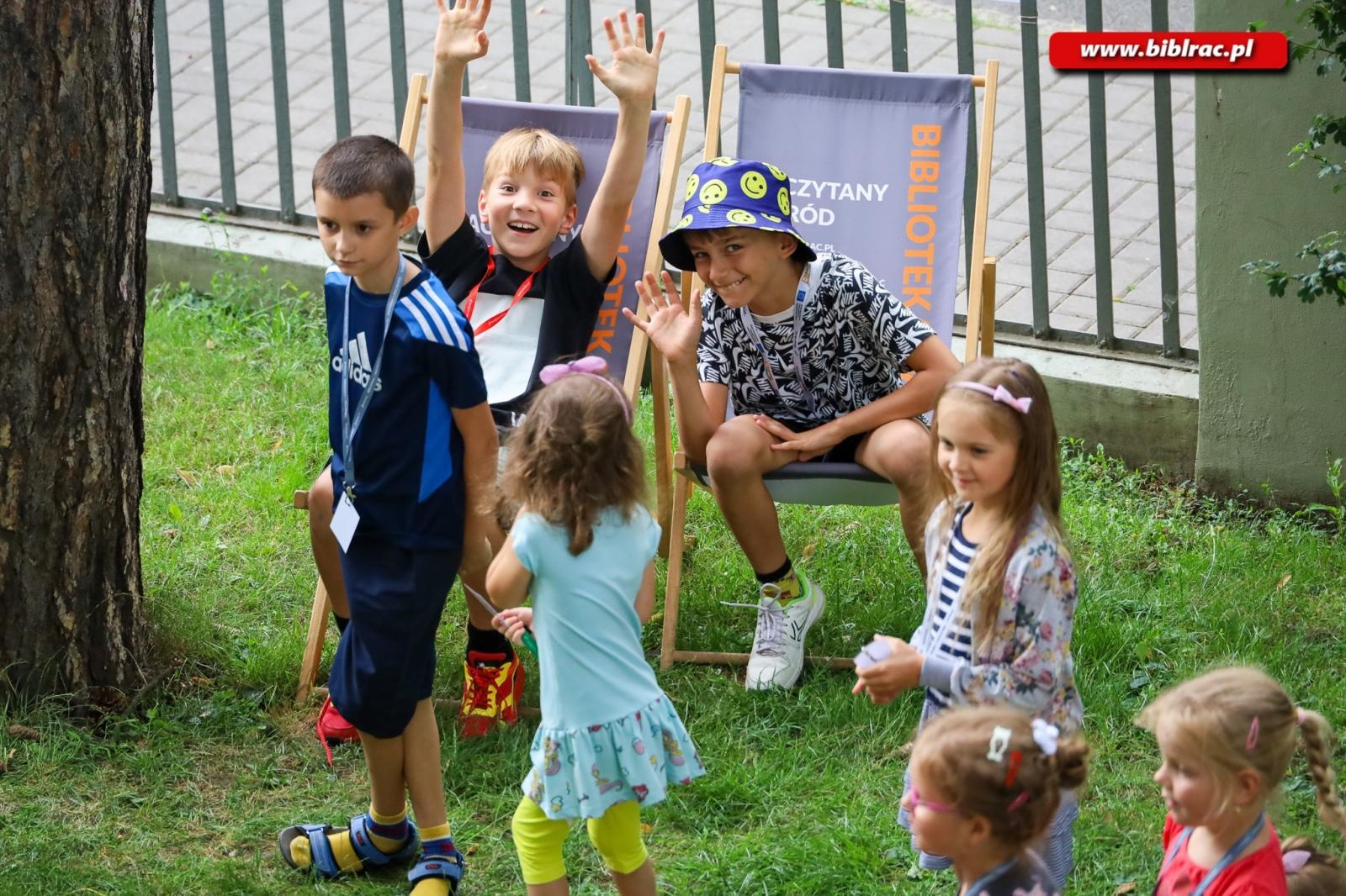 Zdjęcie w galerii na portalu naszraciborz.pl: Z Krecikiem i Aztekami podczas 2 tygodnia Baśniowego Lata z Biblioteką wiadomości z regionu