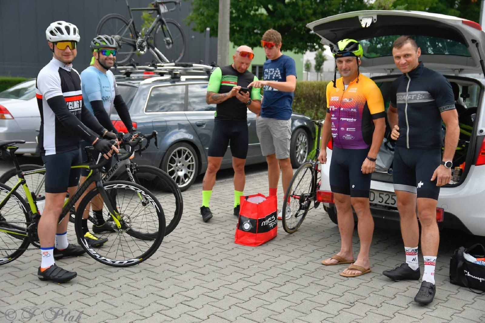 Zdjęcie w galerii na portalu naszraciborz.pl: Rajdy dla frajdy zawitały do Raciborza [FOTO i WIDEO] wiadomości z regionu