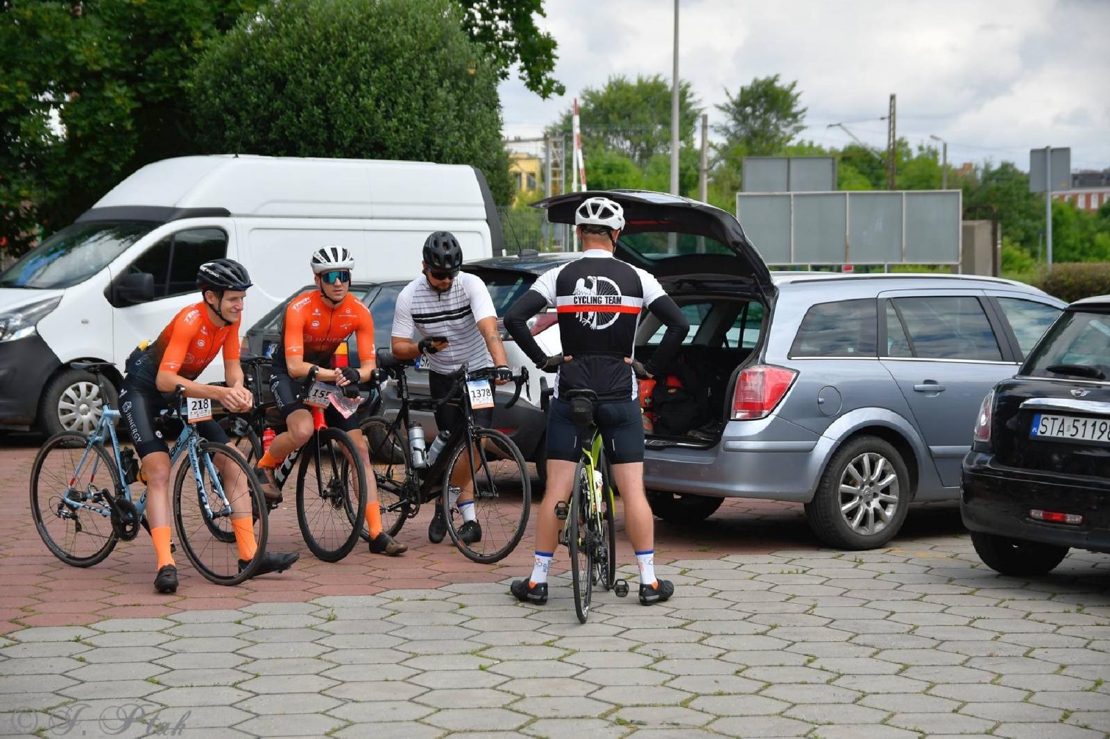 Zdjęcie w galerii na portalu naszraciborz.pl: Rajdy dla frajdy zawitały do Raciborza [FOTO i WIDEO] wiadomości z regionu