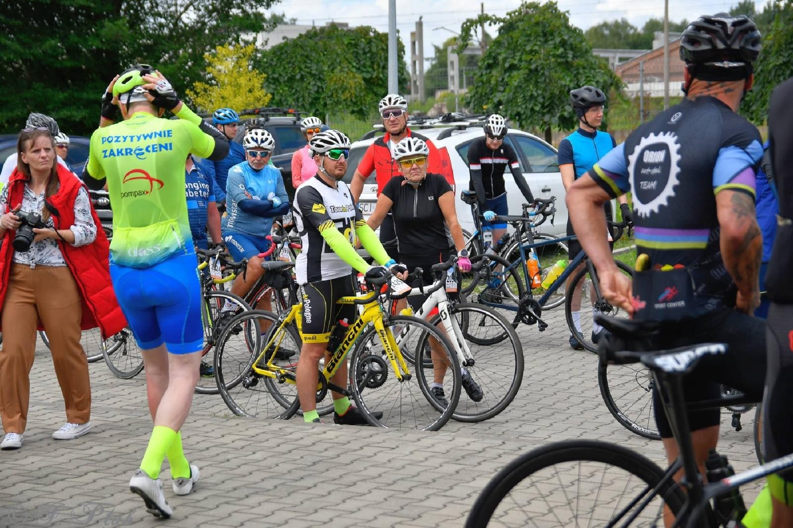 Zdjęcie w galerii na portalu naszraciborz.pl: Rajdy dla frajdy zawitały do Raciborza [FOTO i WIDEO] wiadomości z regionu
