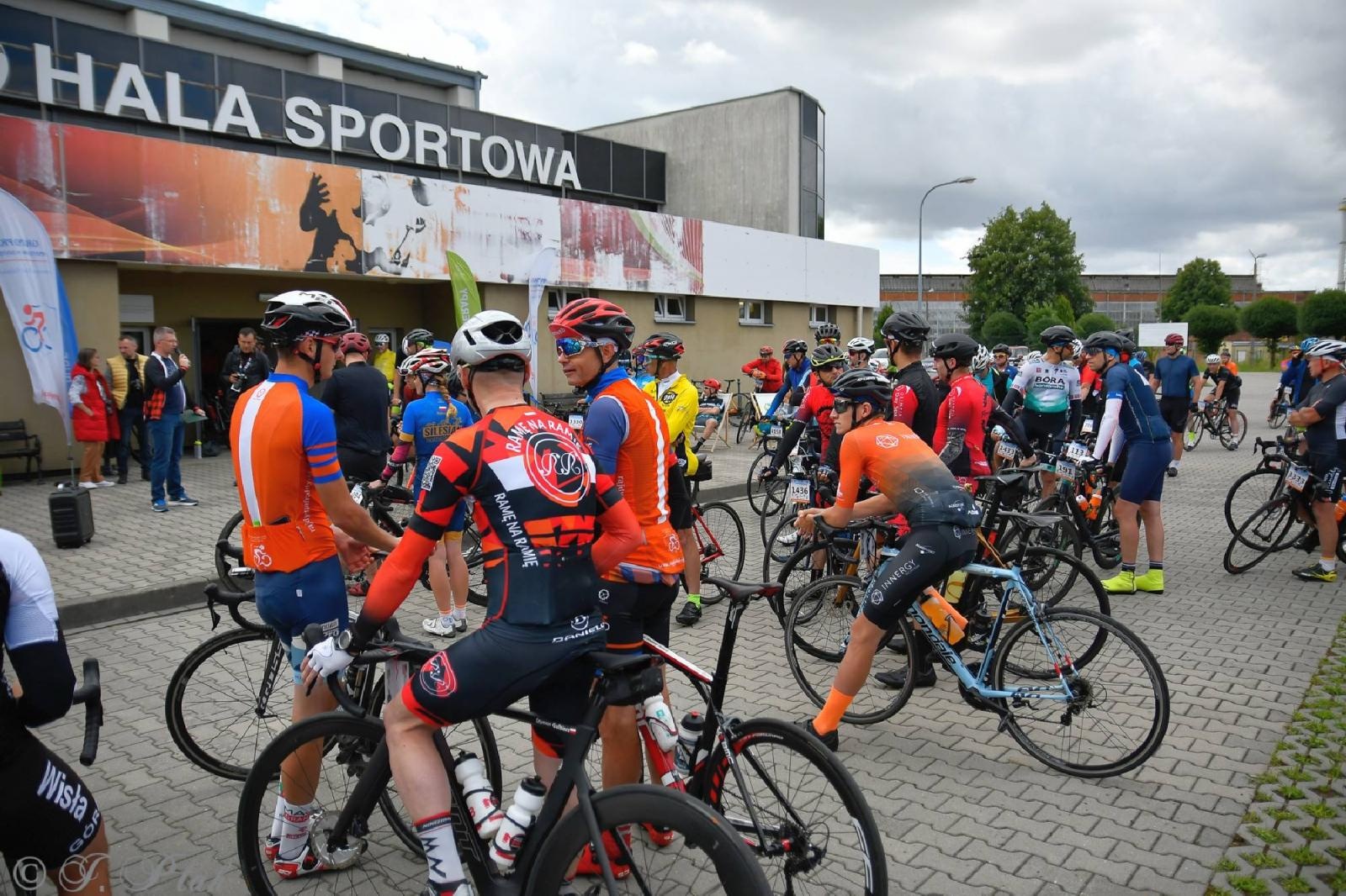 Zdjęcie w galerii na portalu naszraciborz.pl: Rajdy dla frajdy zawitały do Raciborza [FOTO i WIDEO] wiadomości z regionu
