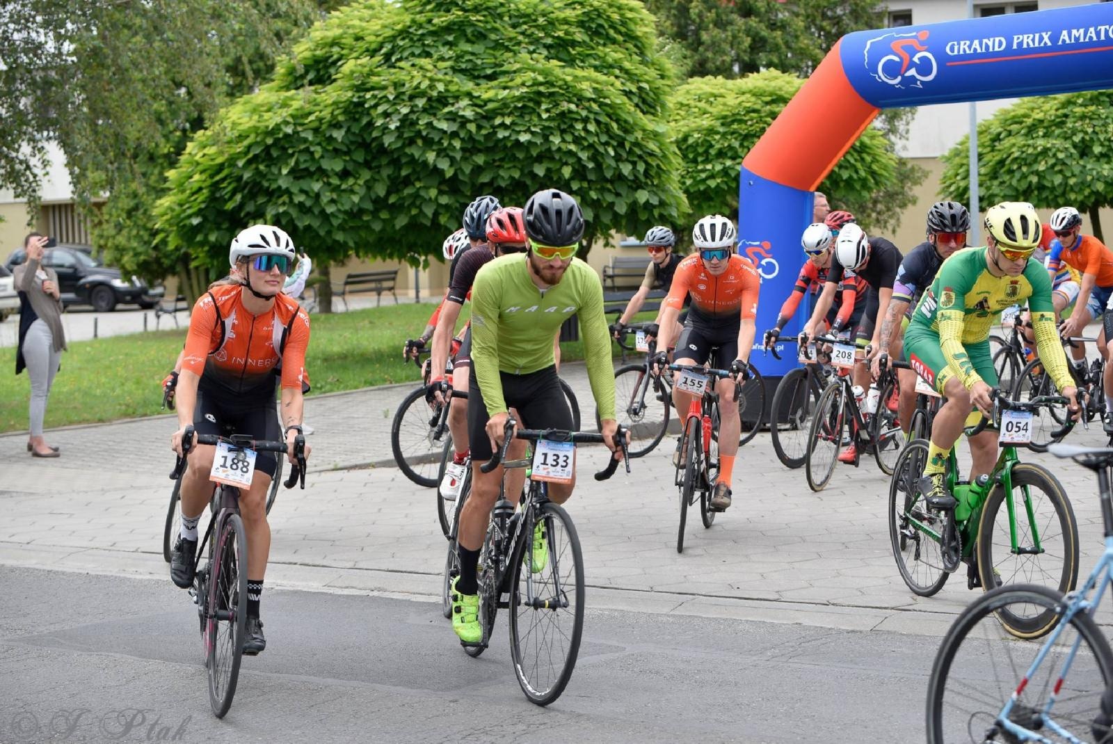 Zdjęcie w galerii na portalu naszraciborz.pl: Rajdy dla frajdy zawitały do Raciborza [FOTO i WIDEO] wiadomości z regionu