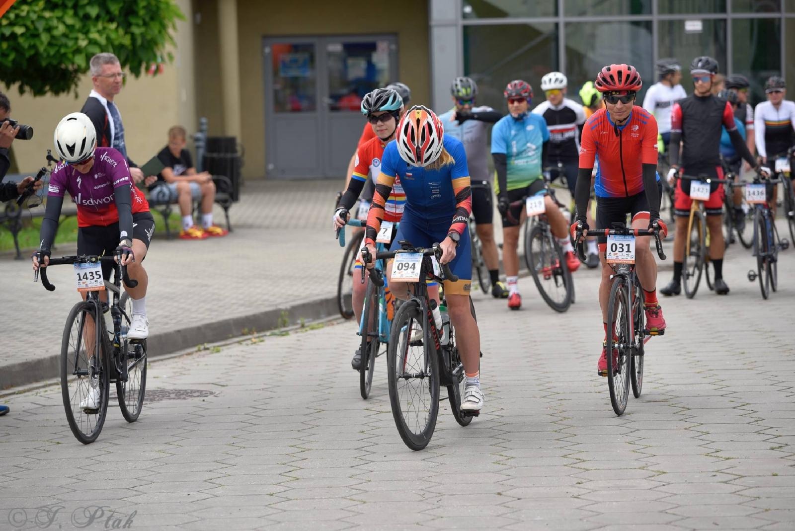 Zdjęcie w galerii na portalu naszraciborz.pl: Rajdy dla frajdy zawitały do Raciborza [FOTO i WIDEO] wiadomości z regionu