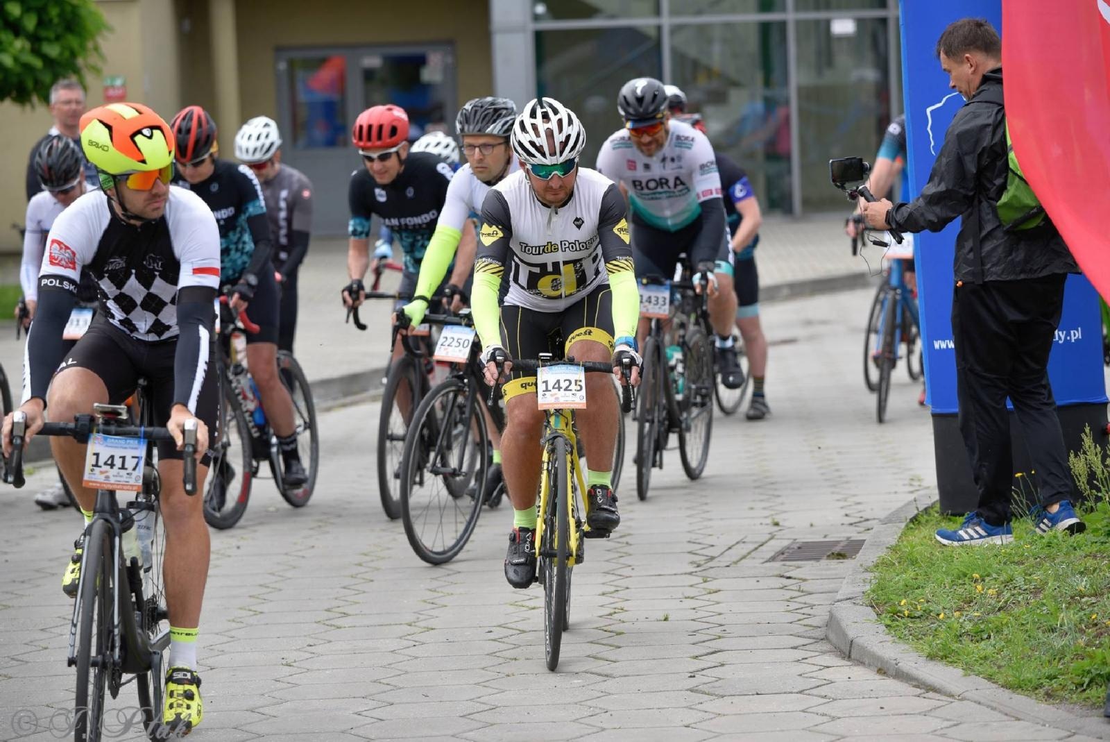 Zdjęcie w galerii na portalu naszraciborz.pl: Rajdy dla frajdy zawitały do Raciborza [FOTO i WIDEO] wiadomości z regionu
