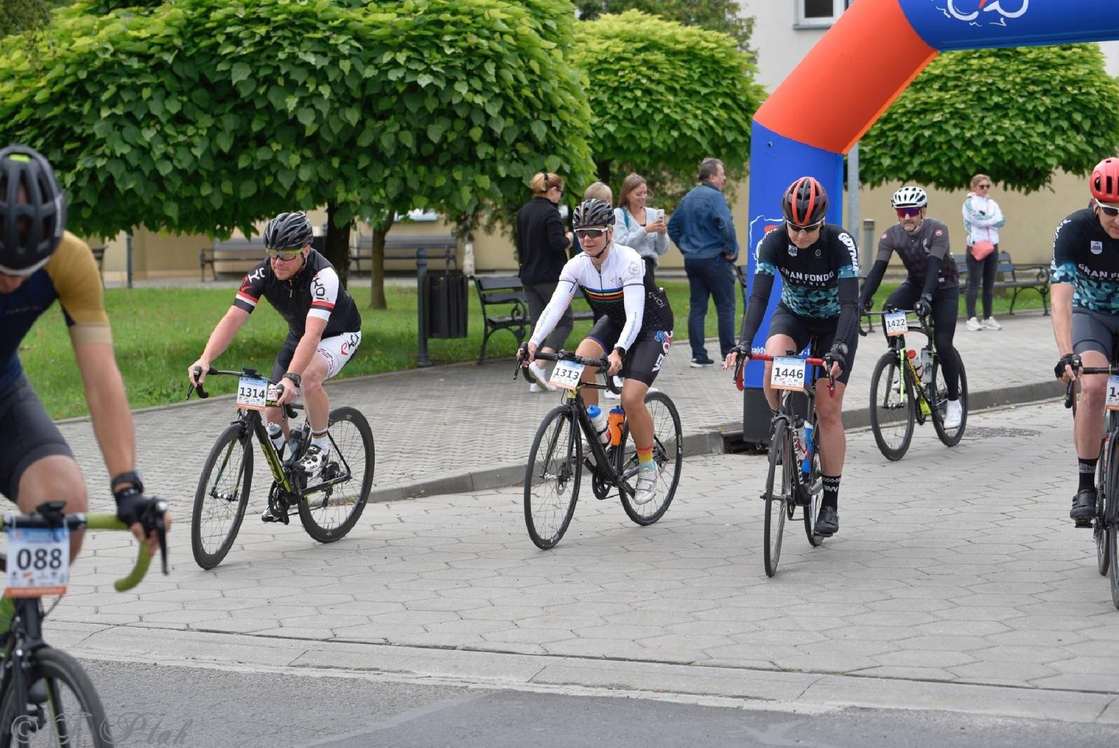 Zdjęcie w galerii na portalu naszraciborz.pl: Rajdy dla frajdy zawitały do Raciborza [FOTO i WIDEO] wiadomości z regionu
