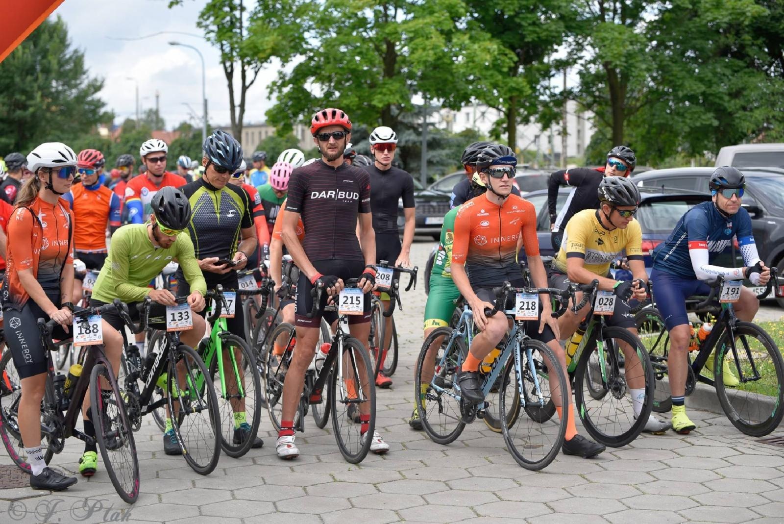 Zdjęcie w galerii na portalu naszraciborz.pl: Rajdy dla frajdy zawitały do Raciborza [FOTO i WIDEO] wiadomości z regionu