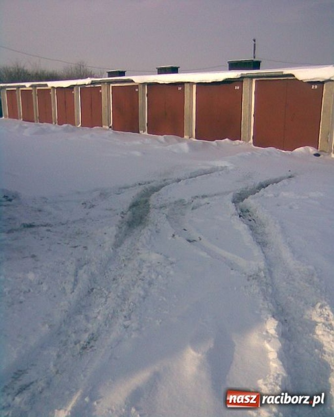 Zdjęcie w galerii na portalu naszraciborz.pl: Nad Koleją tonie w śniegu wiadomości z regionu