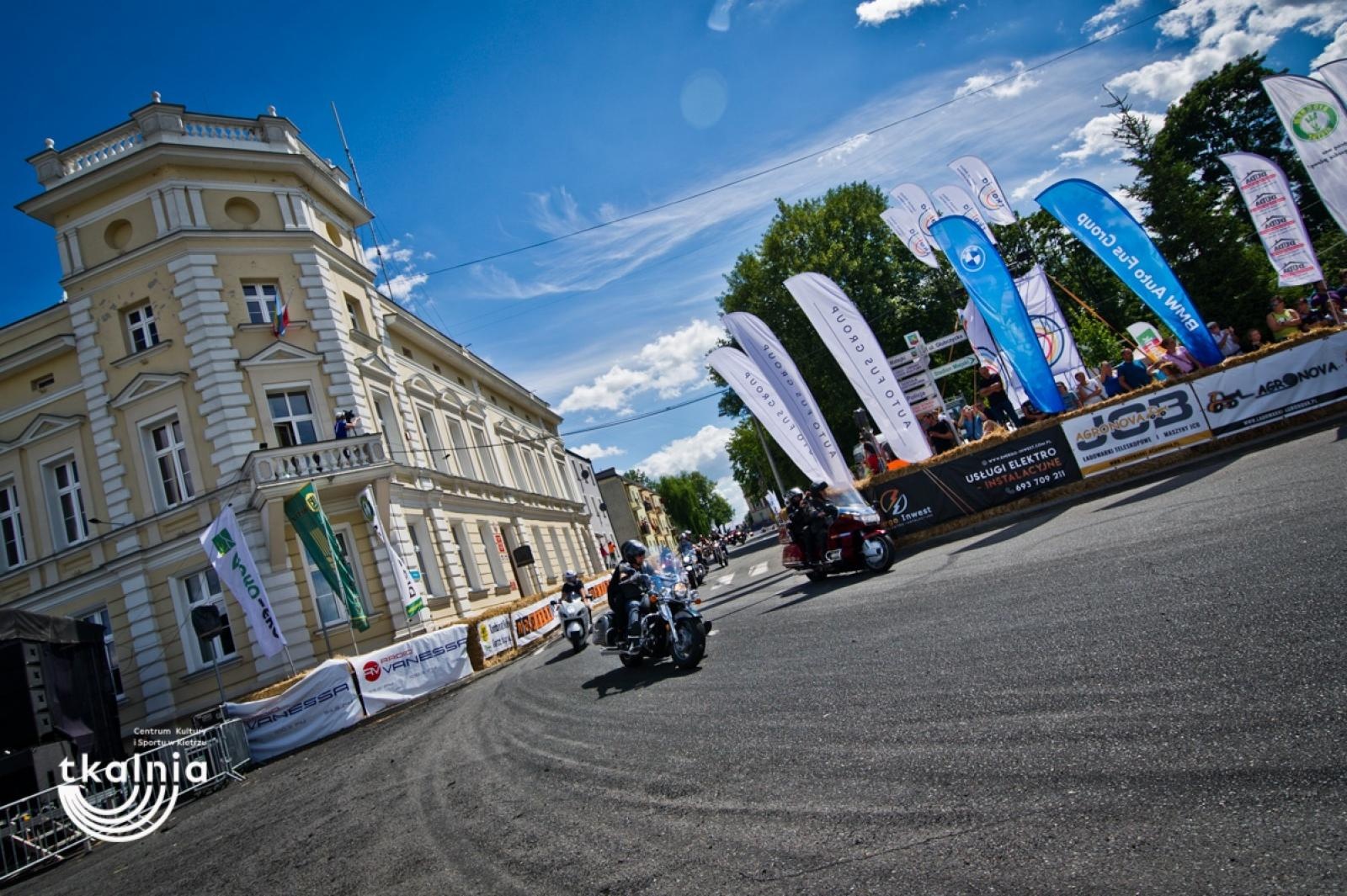 Zdjęcie w galerii na portalu naszraciborz.pl: 62. uliczna runda Drift Open w Kietrzu - polskie Goodwood [FOTO i WIDEO] wiadomości z regionu