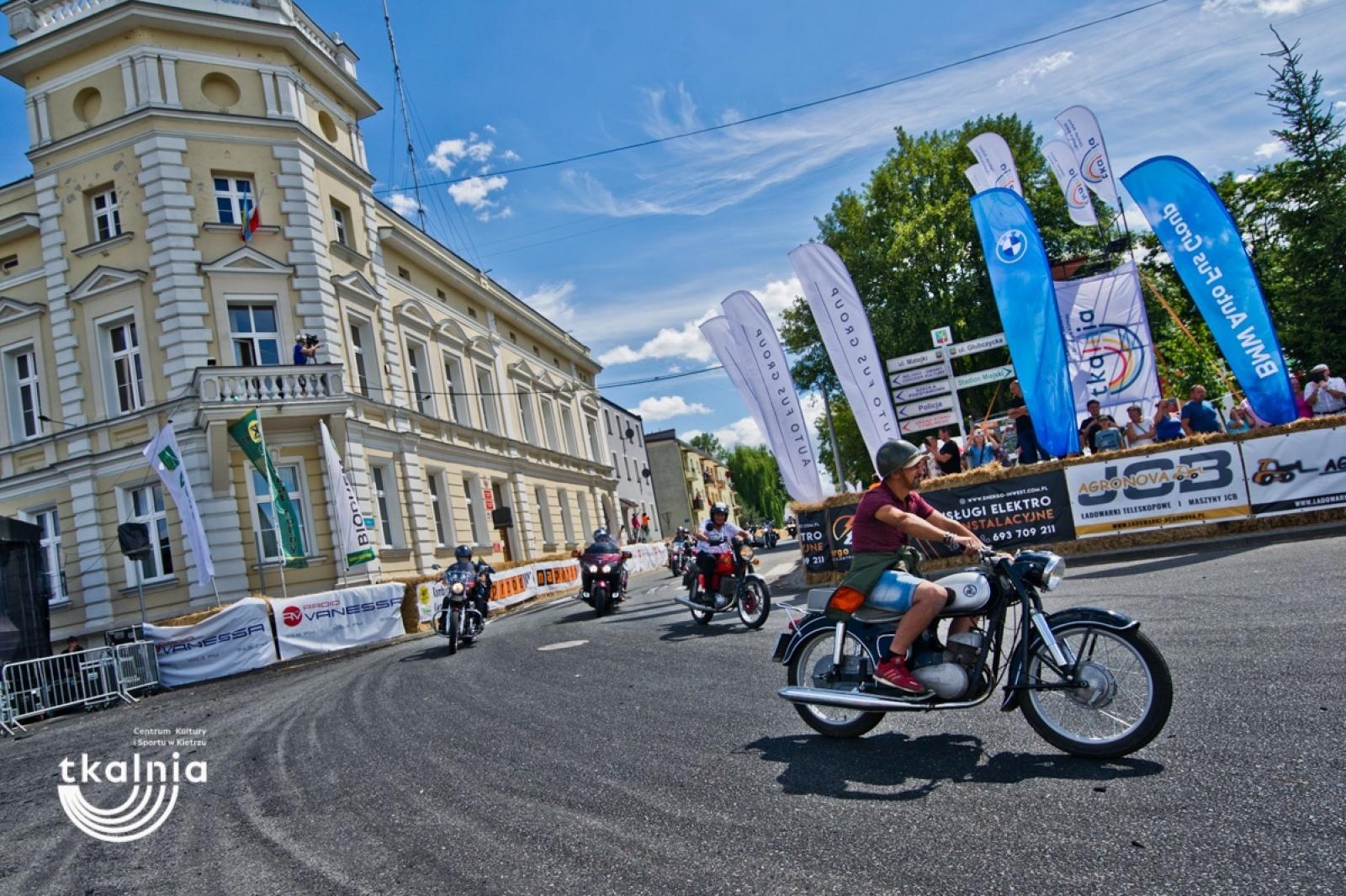 Zdjęcie w galerii na portalu naszraciborz.pl: 62. uliczna runda Drift Open w Kietrzu - polskie Goodwood [FOTO i WIDEO] wiadomości z regionu