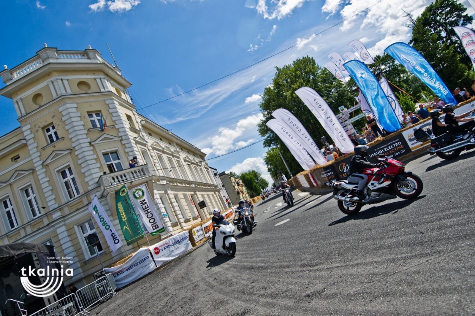 Zdjęcie w galerii na portalu naszraciborz.pl: 62. uliczna runda Drift Open w Kietrzu - polskie Goodwood [FOTO i WIDEO] wiadomości z regionu