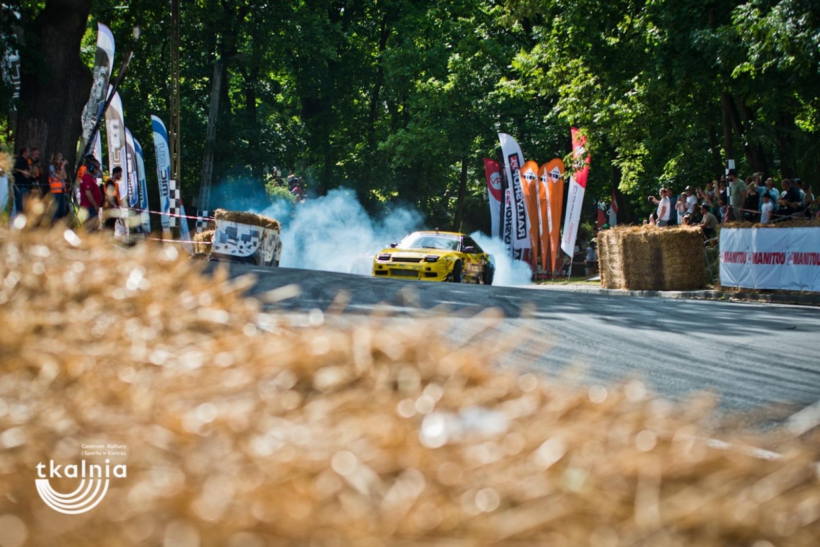 Zdjęcie w galerii na portalu naszraciborz.pl: 62. uliczna runda Drift Open w Kietrzu - polskie Goodwood [FOTO i WIDEO] wiadomości z regionu