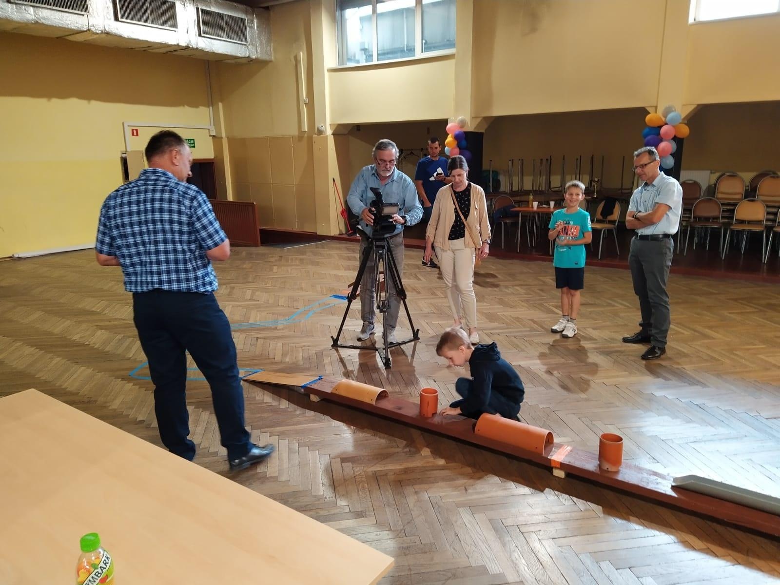 Zdjęcie w galerii na portalu naszraciborz.pl: W Krzanowicach odbyła się KAPSLOMANIA. Nagrodzono najładniejsze ogródki wiadomości z regionu