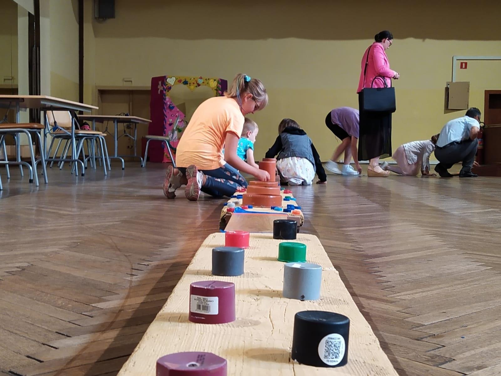 Zdjęcie w galerii na portalu naszraciborz.pl: W Krzanowicach odbyła się KAPSLOMANIA. Nagrodzono najładniejsze ogródki wiadomości z regionu