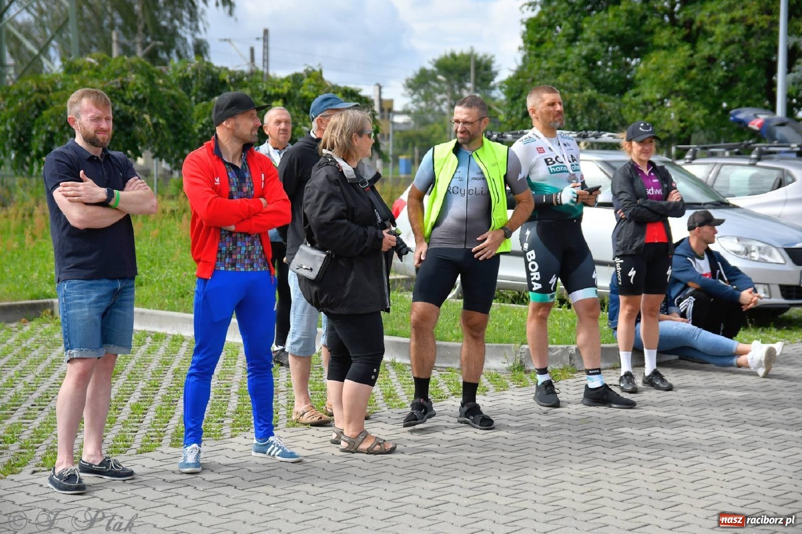 Zdjęcie w galerii na portalu naszraciborz.pl: Grand Prix Amatorów na Szosie - dekoracja po wyścigach w Raciborzu wiadomości z regionu
