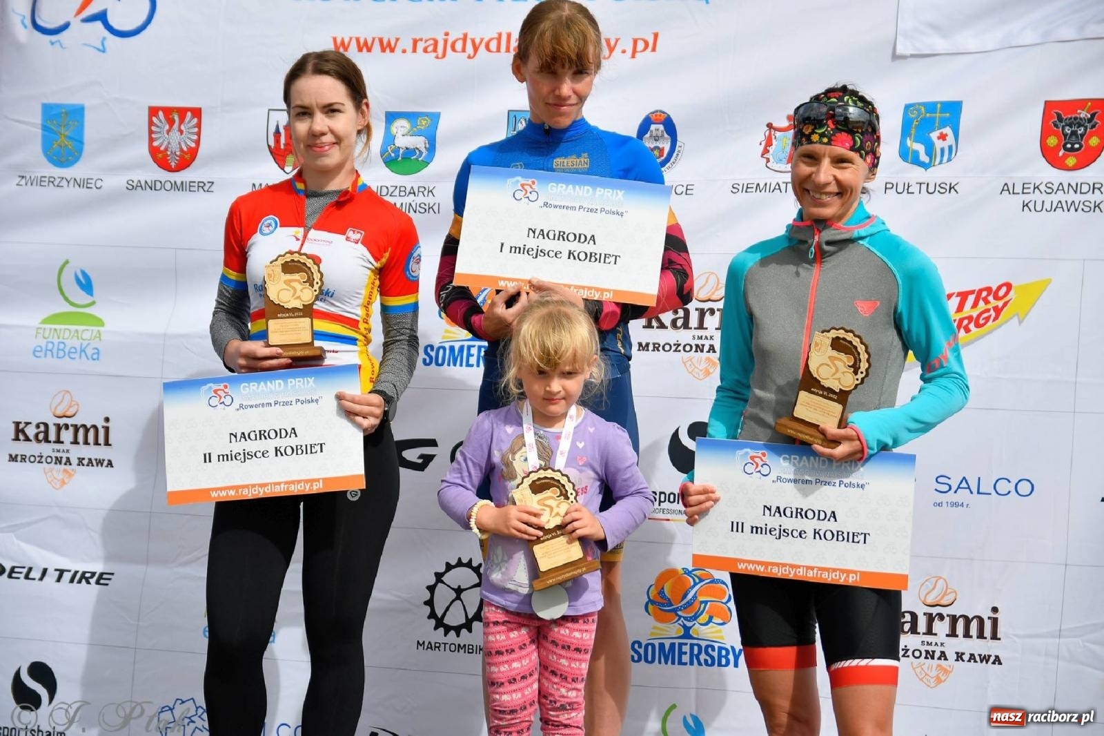 Zdjęcie w galerii na portalu naszraciborz.pl: Grand Prix Amatorów na Szosie - dekoracja po wyścigach w Raciborzu wiadomości z regionu