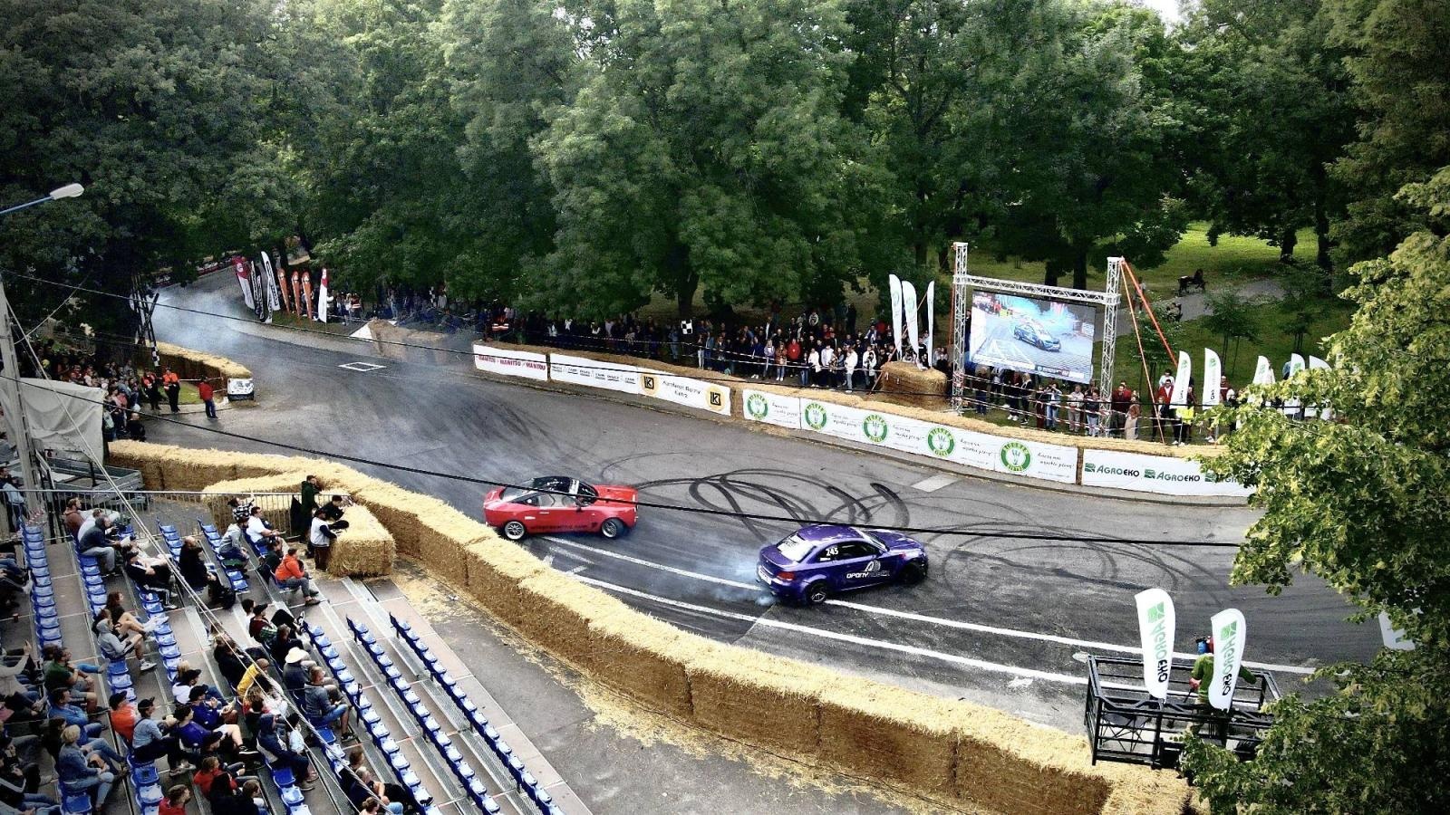 Zdjęcie w galerii na portalu naszraciborz.pl: Kietrz jak Goodwood. Miasteczko pełne driftu [FOTO LOTNICZE] wiadomości z regionu