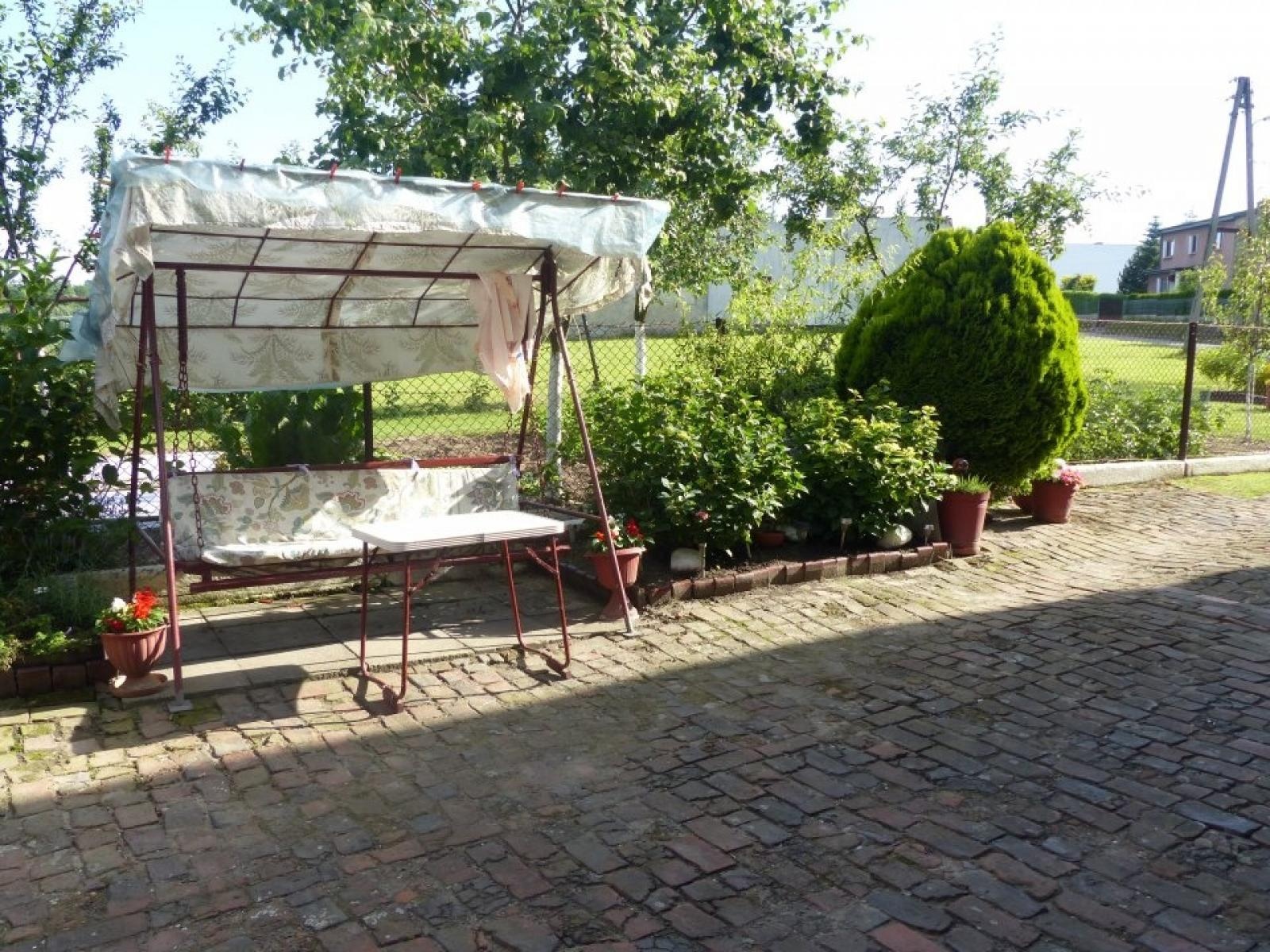 Zdjęcie w galerii na portalu naszraciborz.pl: Najładniejsze ogrody sołectwa Moravia w Krzanowicach w TVP wiadomości z regionu