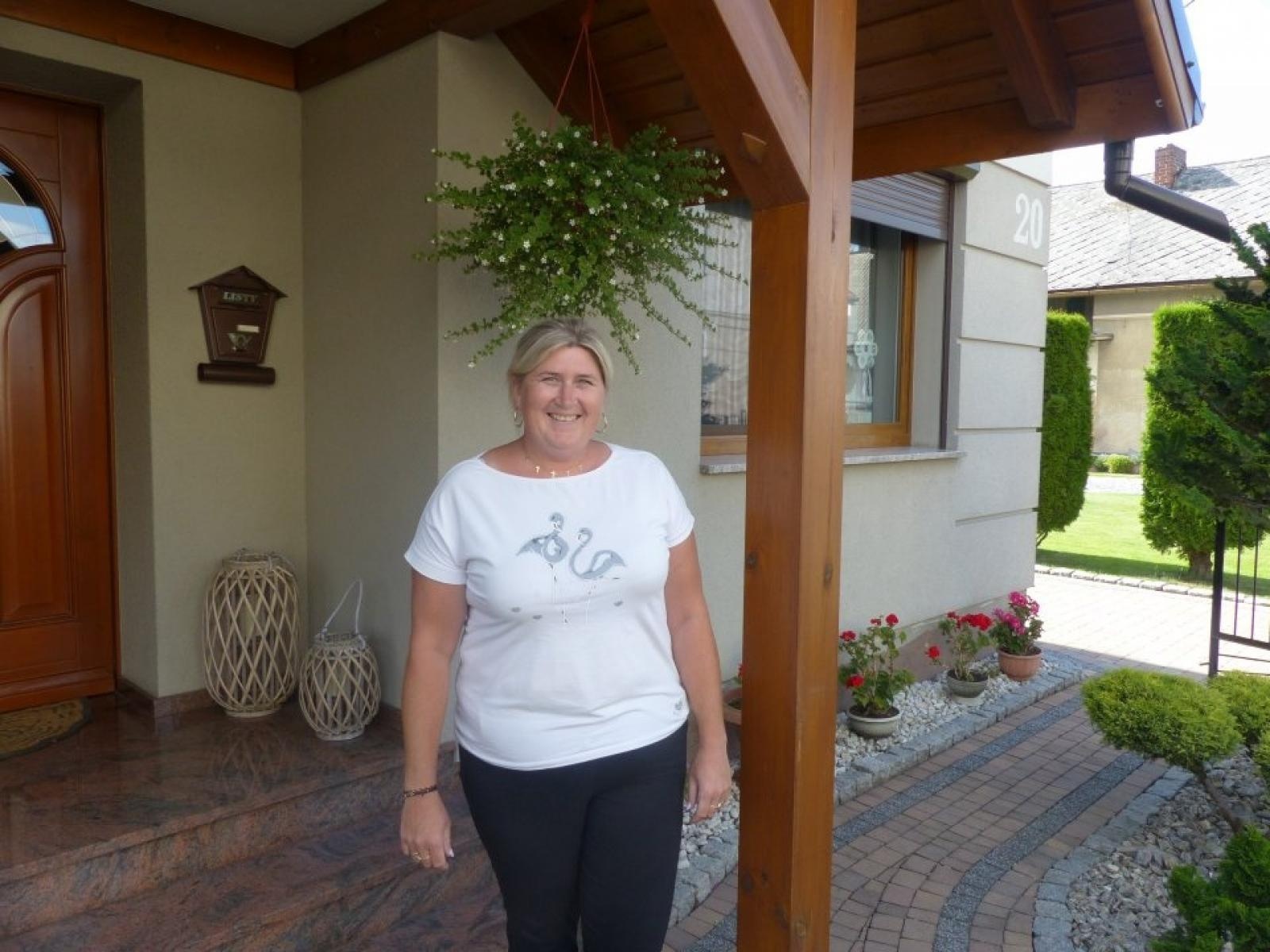 Zdjęcie w galerii na portalu naszraciborz.pl: Najładniejsze ogrody sołectwa Moravia w Krzanowicach w TVP wiadomości z regionu