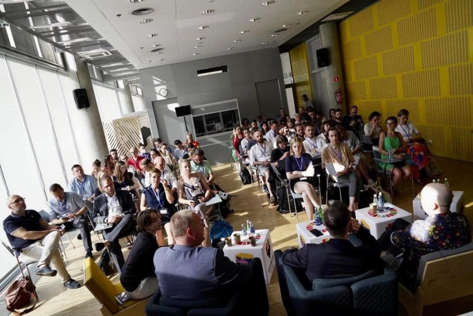 Zdjęcie w galerii na portalu naszraciborz.pl: Wiceprezydent D. Wacławczyk na World Urban Forum 11 wiadomości z regionu