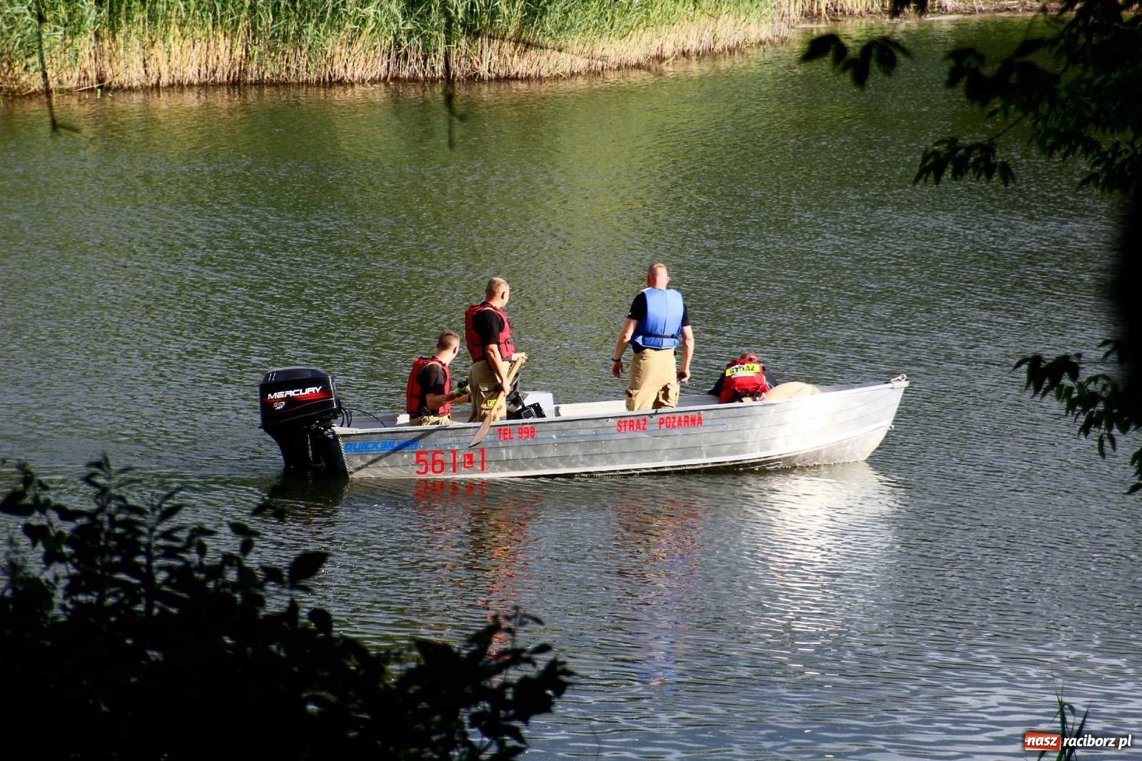 Zdjęcie w galerii na portalu naszraciborz.pl: Czwarta ofiara żwirowni w tym roku. Strażacy szukają ciała 39-latka [FOTO] wiadomości z regionu