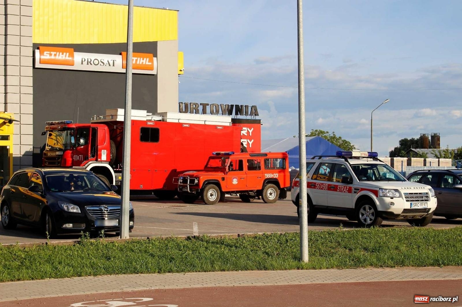 Zdjęcie w galerii na portalu naszraciborz.pl: Czwarta ofiara żwirowni w tym roku. Strażacy szukają ciała 39-latka [FOTO] wiadomości z regionu