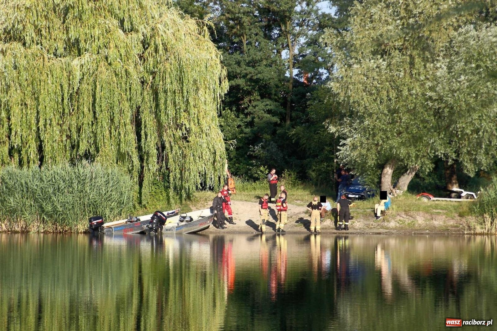Zdjęcie w galerii na portalu naszraciborz.pl: Czwarta ofiara żwirowni w tym roku. Strażacy szukają ciała 39-latka [FOTO] wiadomości z regionu