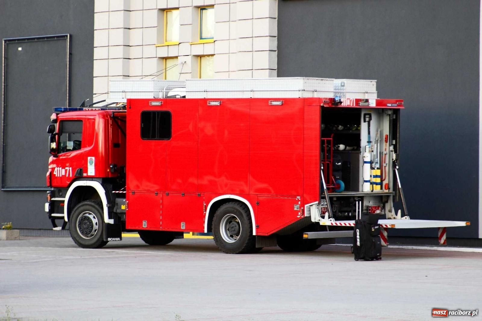 Zdjęcie w galerii na portalu naszraciborz.pl: Czwarta ofiara żwirowni w tym roku. Strażacy szukają ciała 39-latka [FOTO] wiadomości z regionu