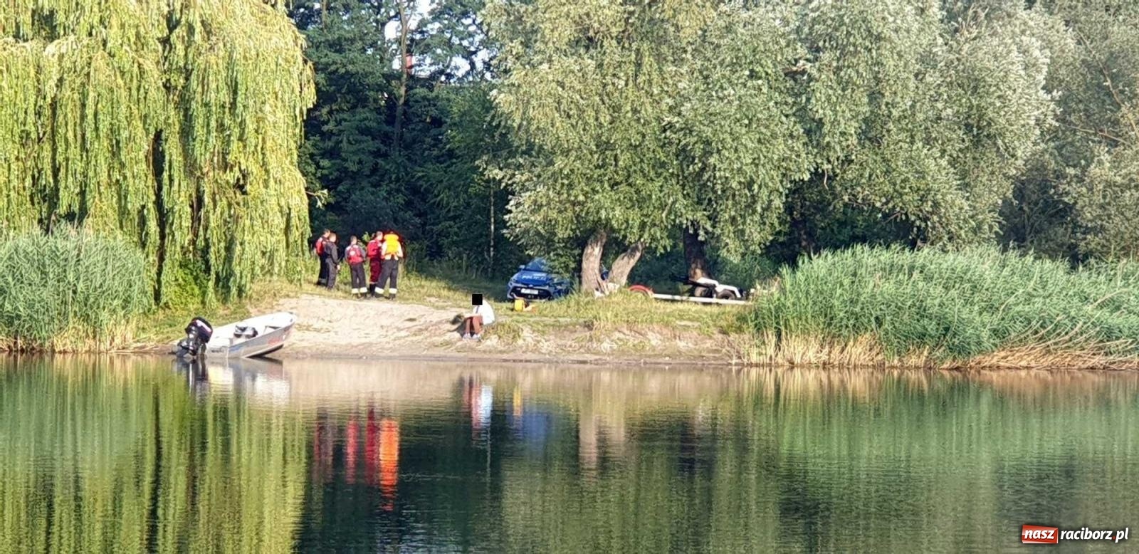 Zdjęcie w galerii na portalu naszraciborz.pl: Czwarta ofiara żwirowni w tym roku. Strażacy szukają ciała 39-latka [FOTO] wiadomości z regionu