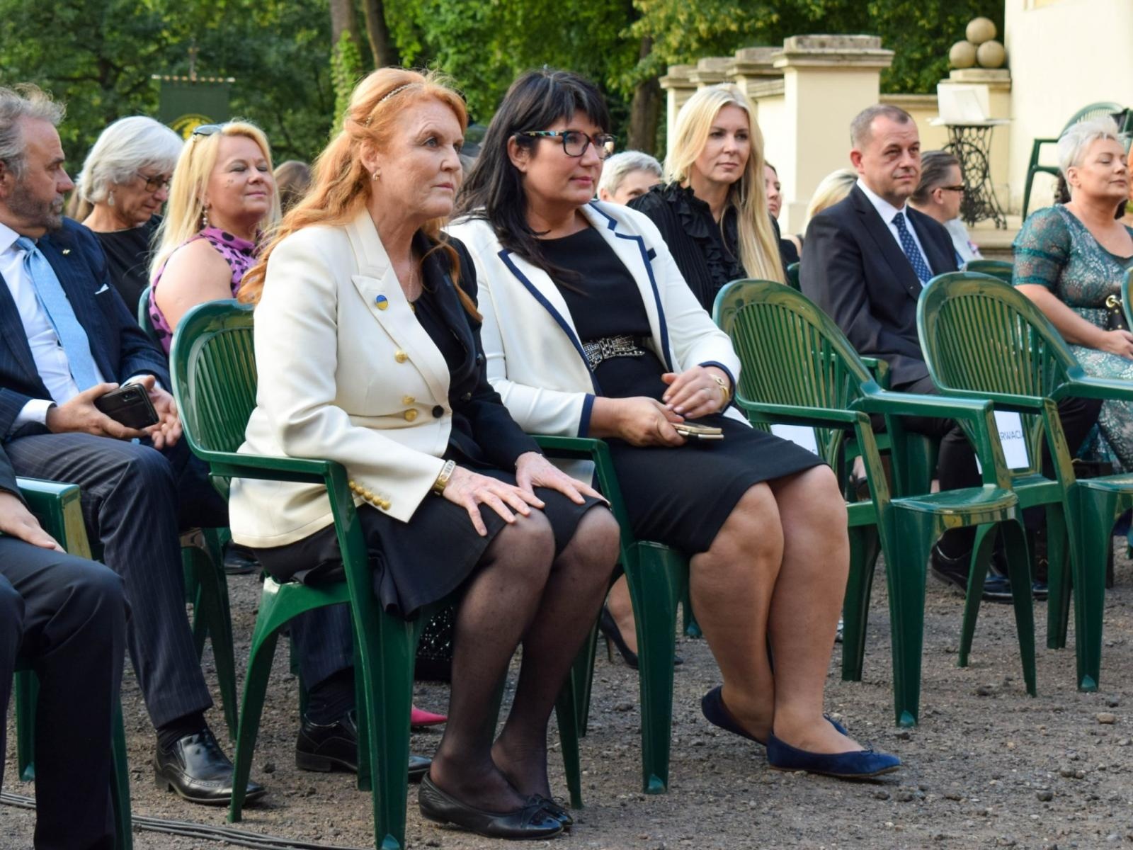 Zdjęcie w galerii na portalu naszraciborz.pl: Fergie pokochała Rudy. Księżna Yorku na herbatce w starym opactwie wiadomości z regionu