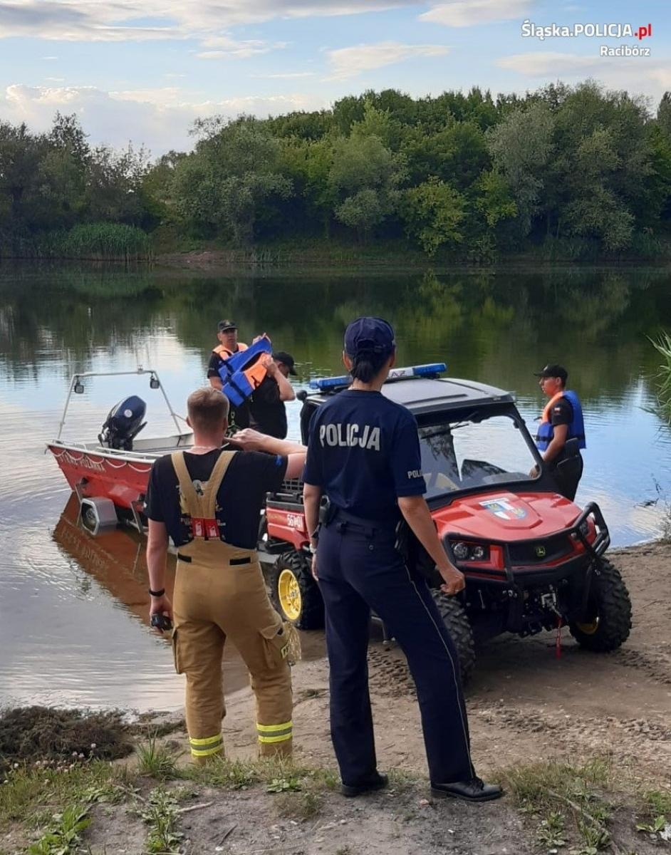Zdjęcie w galerii na portalu naszraciborz.pl: Akcja na żwirowni zakończona. Wyłowiono ciało topielca wiadomości z regionu
