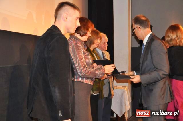 Zdjęcie w galerii na portalu naszraciborz.pl: Wolontariusze Roku 2010 wiadomości z regionu