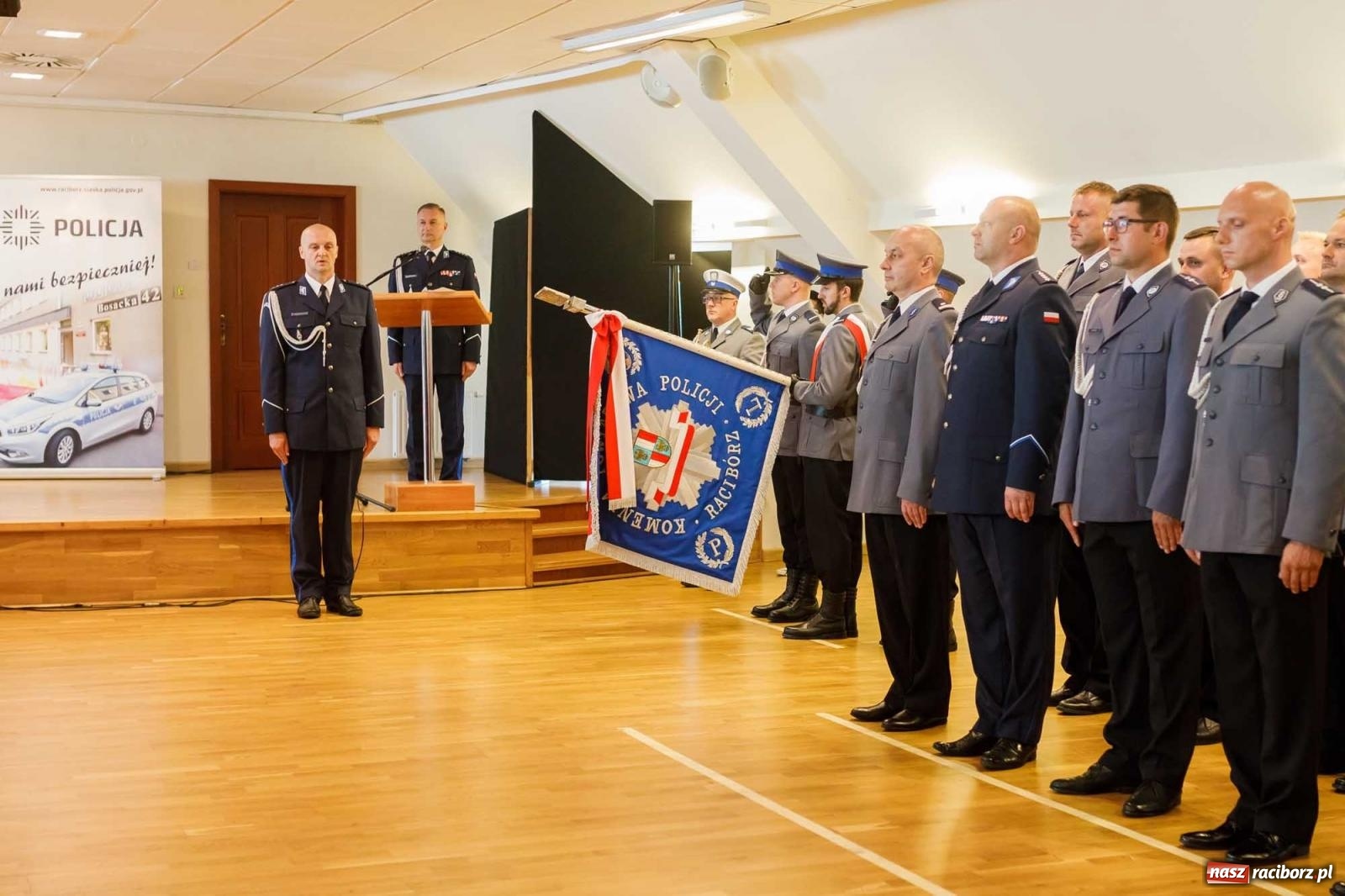 Zdjęcie w galerii na portalu naszraciborz.pl: Święto Policji w raciborskim garnizonie. Na zamku wręczono mianowania na wyższe stopnie wiadomości z regionu