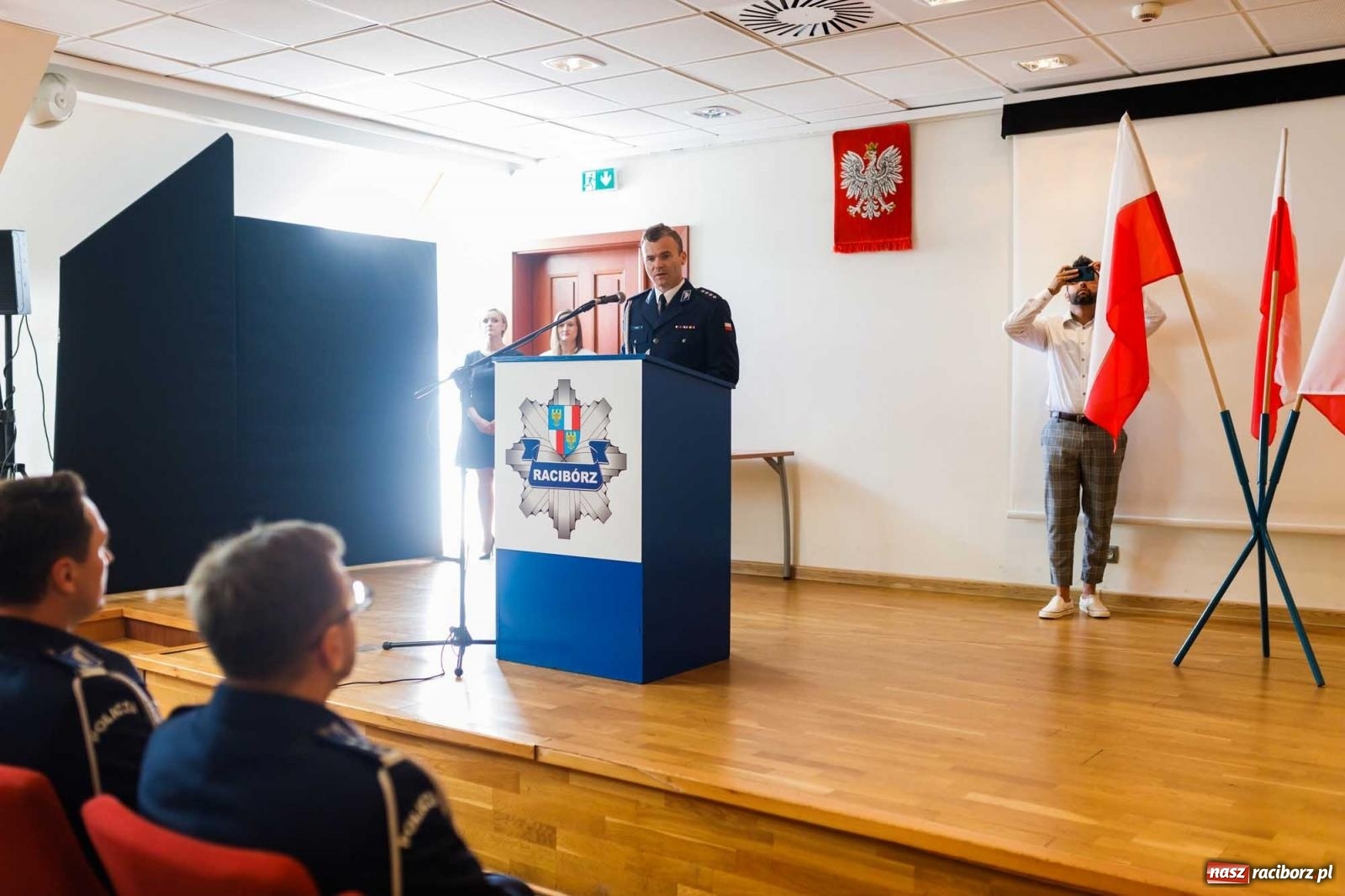 Zdjęcie w galerii na portalu naszraciborz.pl: Święto Policji w raciborskim garnizonie. Na zamku wręczono mianowania na wyższe stopnie wiadomości z regionu