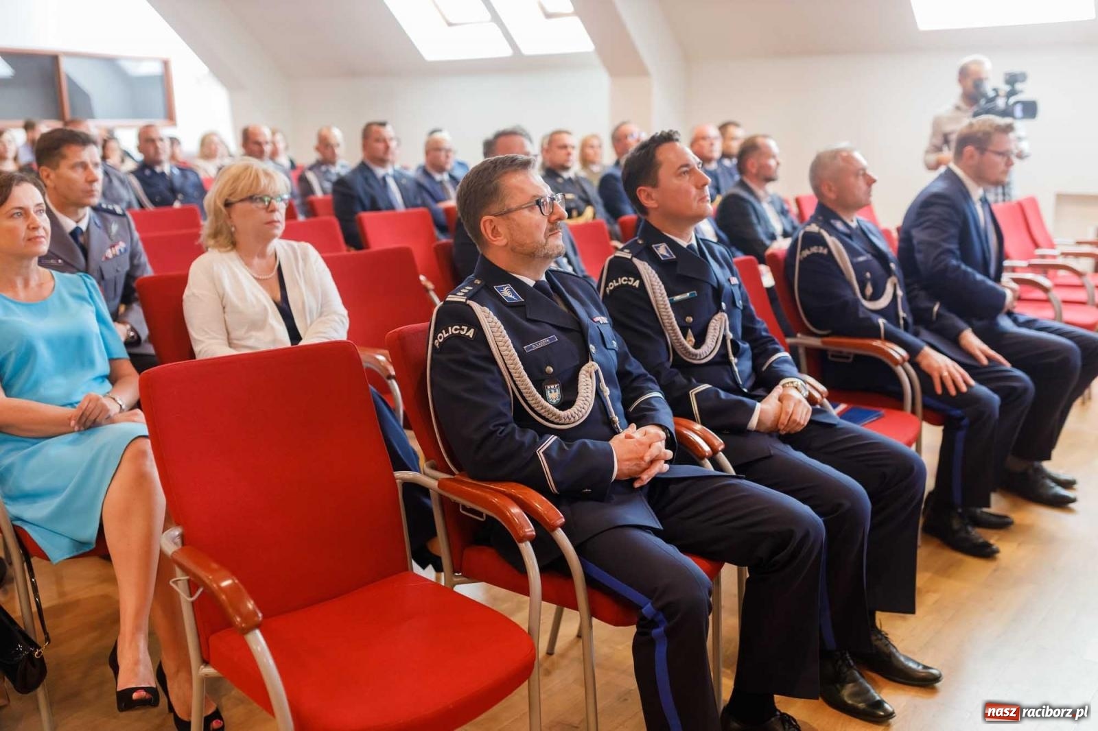Zdjęcie w galerii na portalu naszraciborz.pl: Święto Policji w raciborskim garnizonie. Na zamku wręczono mianowania na wyższe stopnie wiadomości z regionu