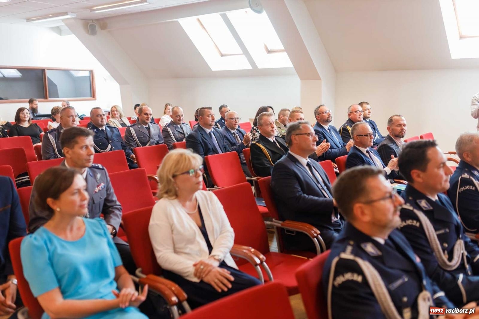 Zdjęcie w galerii na portalu naszraciborz.pl: Święto Policji w raciborskim garnizonie. Na zamku wręczono mianowania na wyższe stopnie wiadomości z regionu