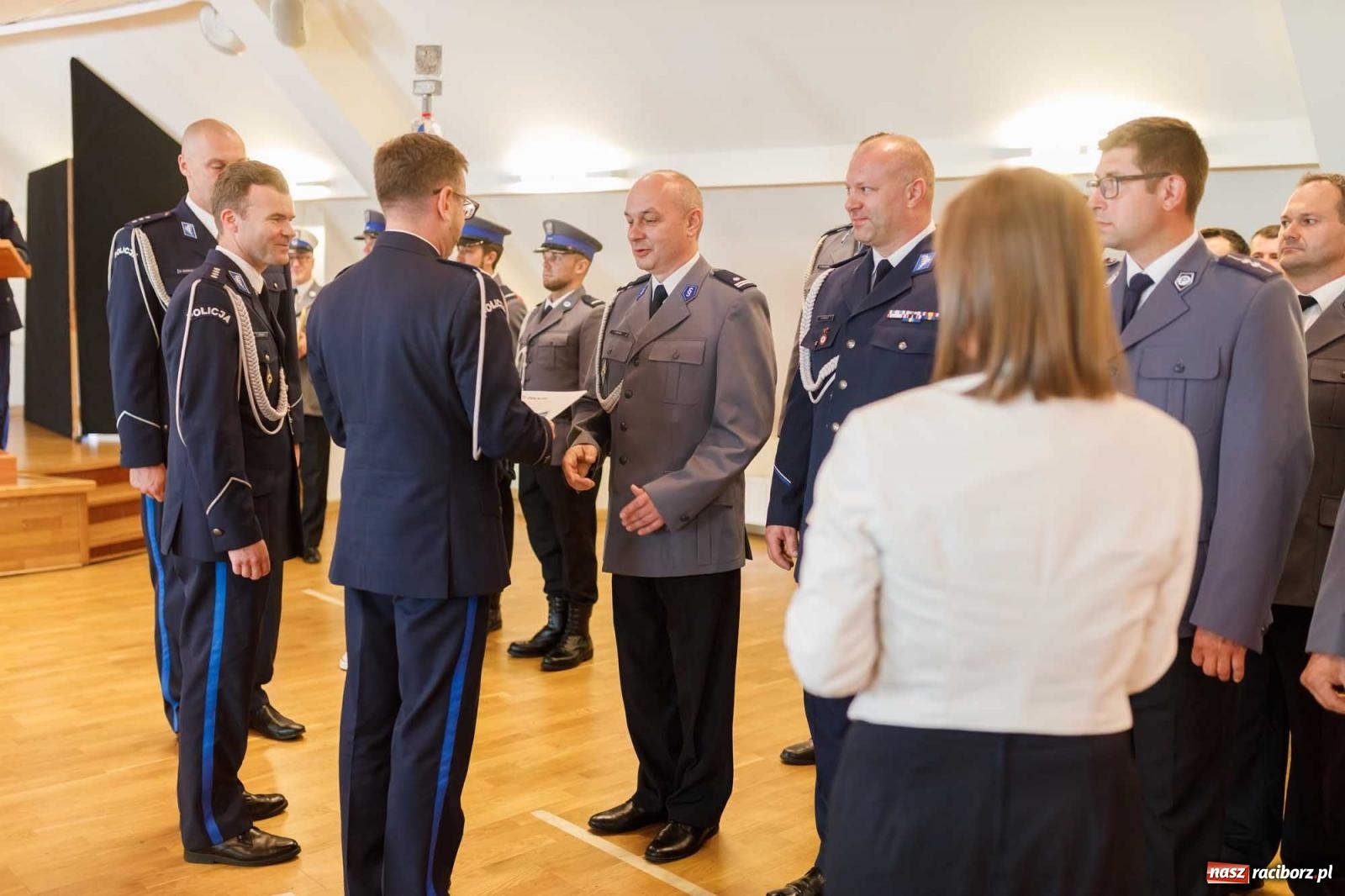 Zdjęcie w galerii na portalu naszraciborz.pl: Święto Policji w raciborskim garnizonie. Na zamku wręczono mianowania na wyższe stopnie wiadomości z regionu