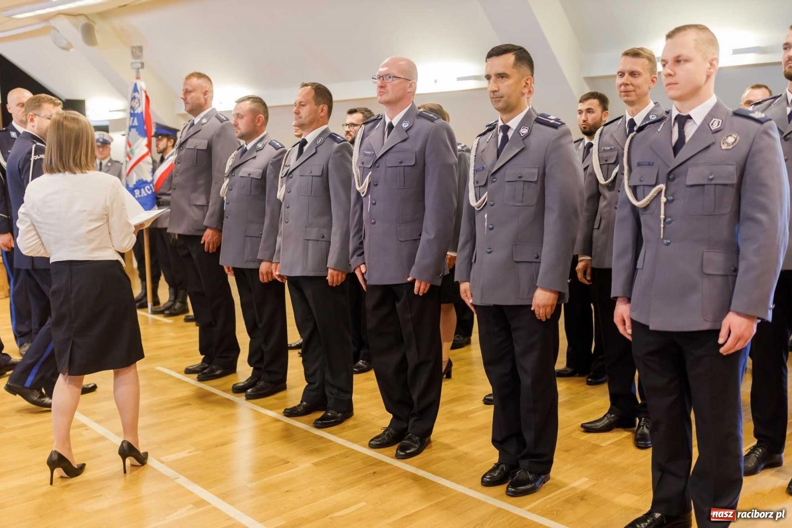 Zdjęcie w galerii na portalu naszraciborz.pl: Święto Policji w raciborskim garnizonie. Na zamku wręczono mianowania na wyższe stopnie wiadomości z regionu