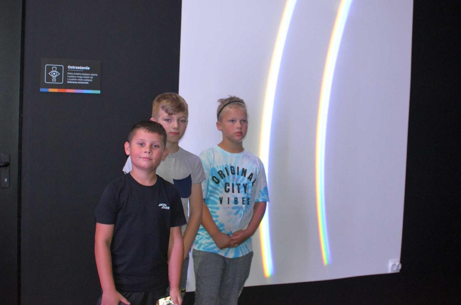 Zdjęcie w galerii na portalu naszraciborz.pl: Fascynująca podróż małych raciborzan w świat kolorów [FOTO] wiadomości z regionu