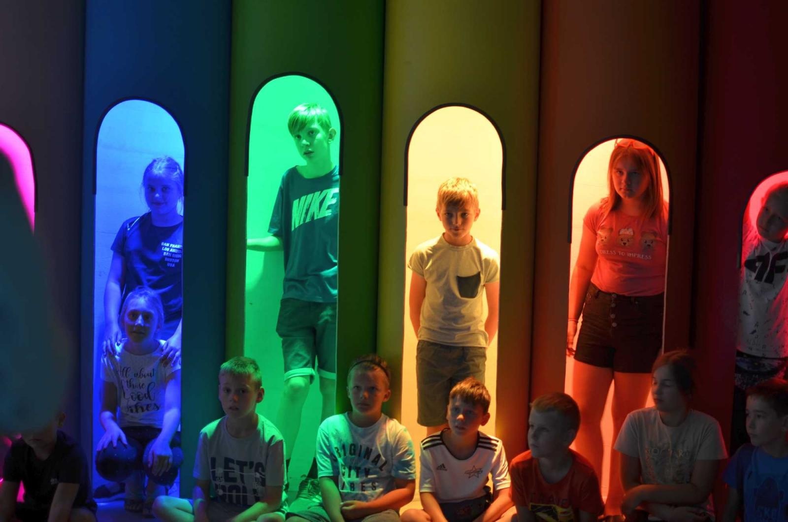 Zdjęcie w galerii na portalu naszraciborz.pl: Fascynująca podróż małych raciborzan w świat kolorów [FOTO] wiadomości z regionu