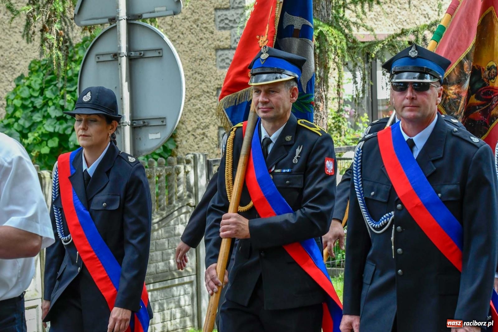 Zdjęcie w galerii na portalu naszraciborz.pl: Druhowie z Gródczanek świętują 90-lecie jednostki. Gmina ufundowała im sztandar wiadomości z regionu