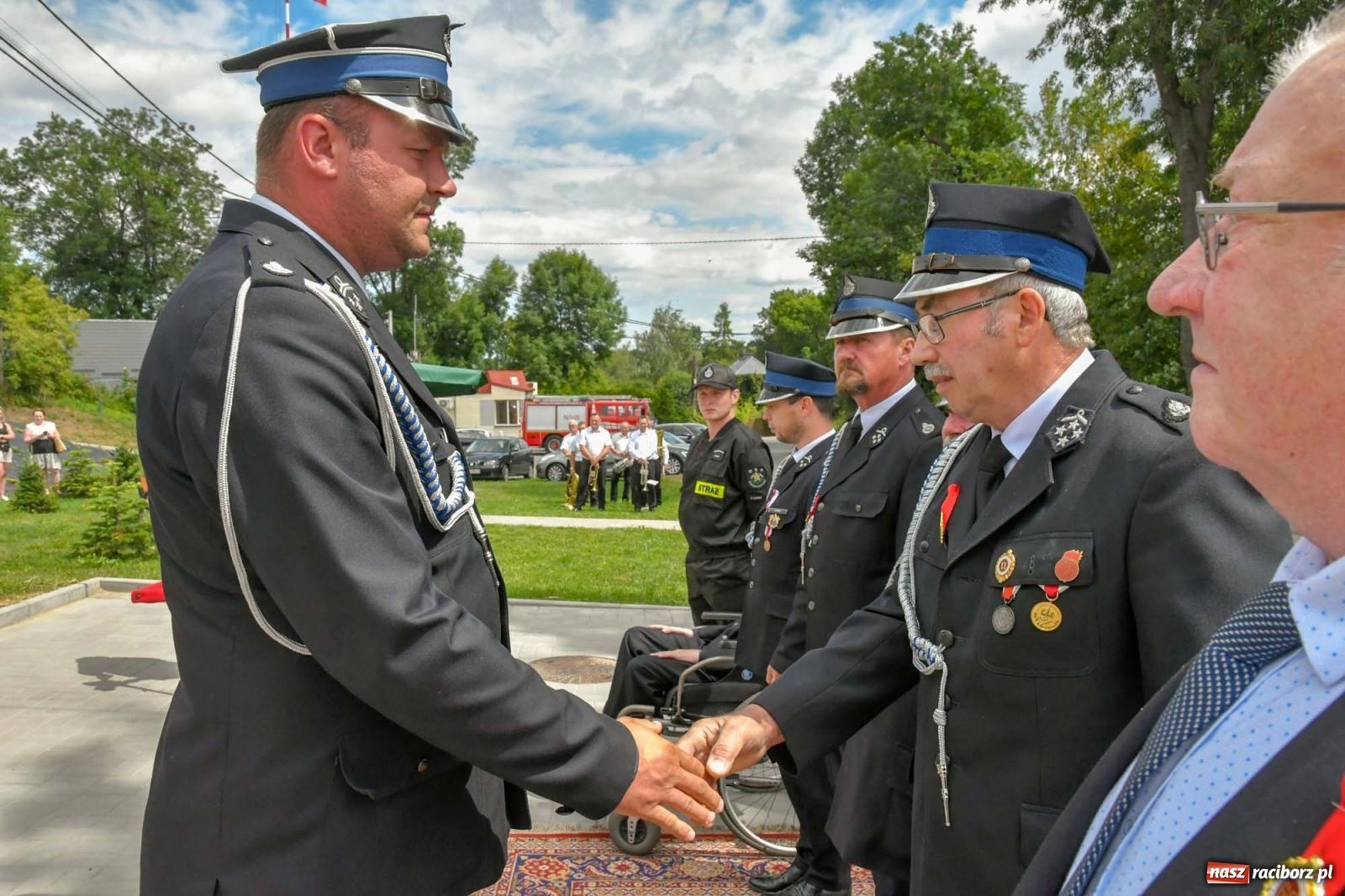 Zdjęcie w galerii na portalu naszraciborz.pl: Druhowie z Gródczanek świętują 90-lecie jednostki. Gmina ufundowała im sztandar wiadomości z regionu