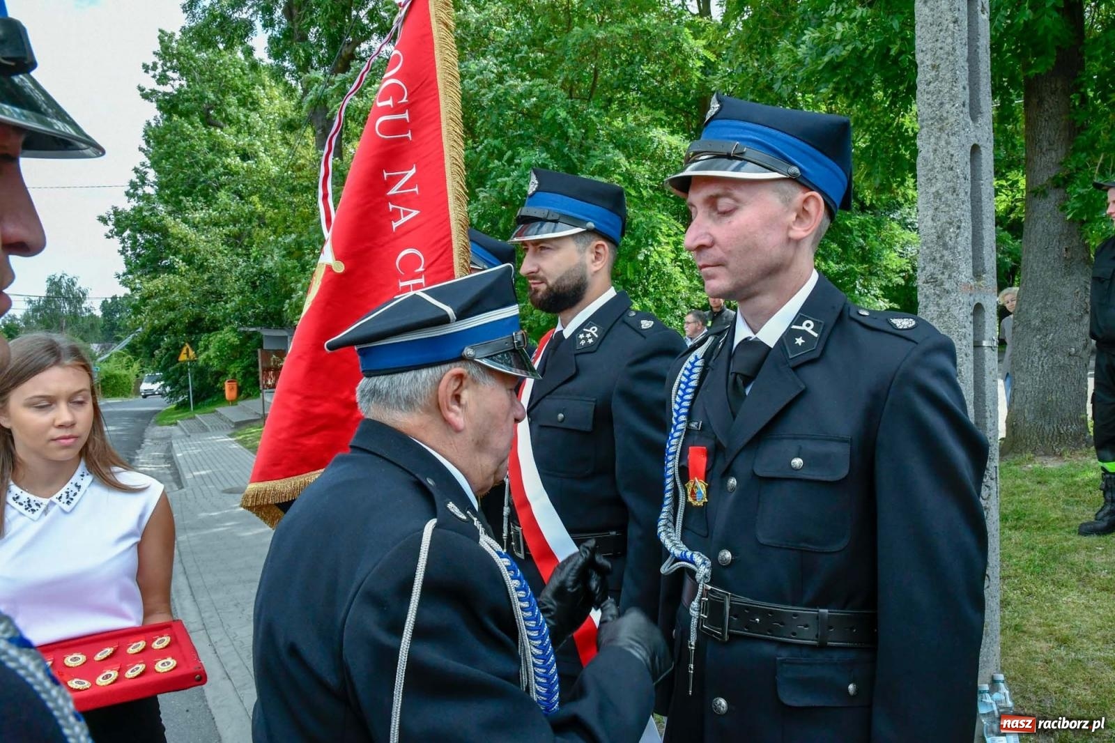 Zdjęcie w galerii na portalu naszraciborz.pl: Druhowie z Gródczanek świętują 90-lecie jednostki. Gmina ufundowała im sztandar wiadomości z regionu