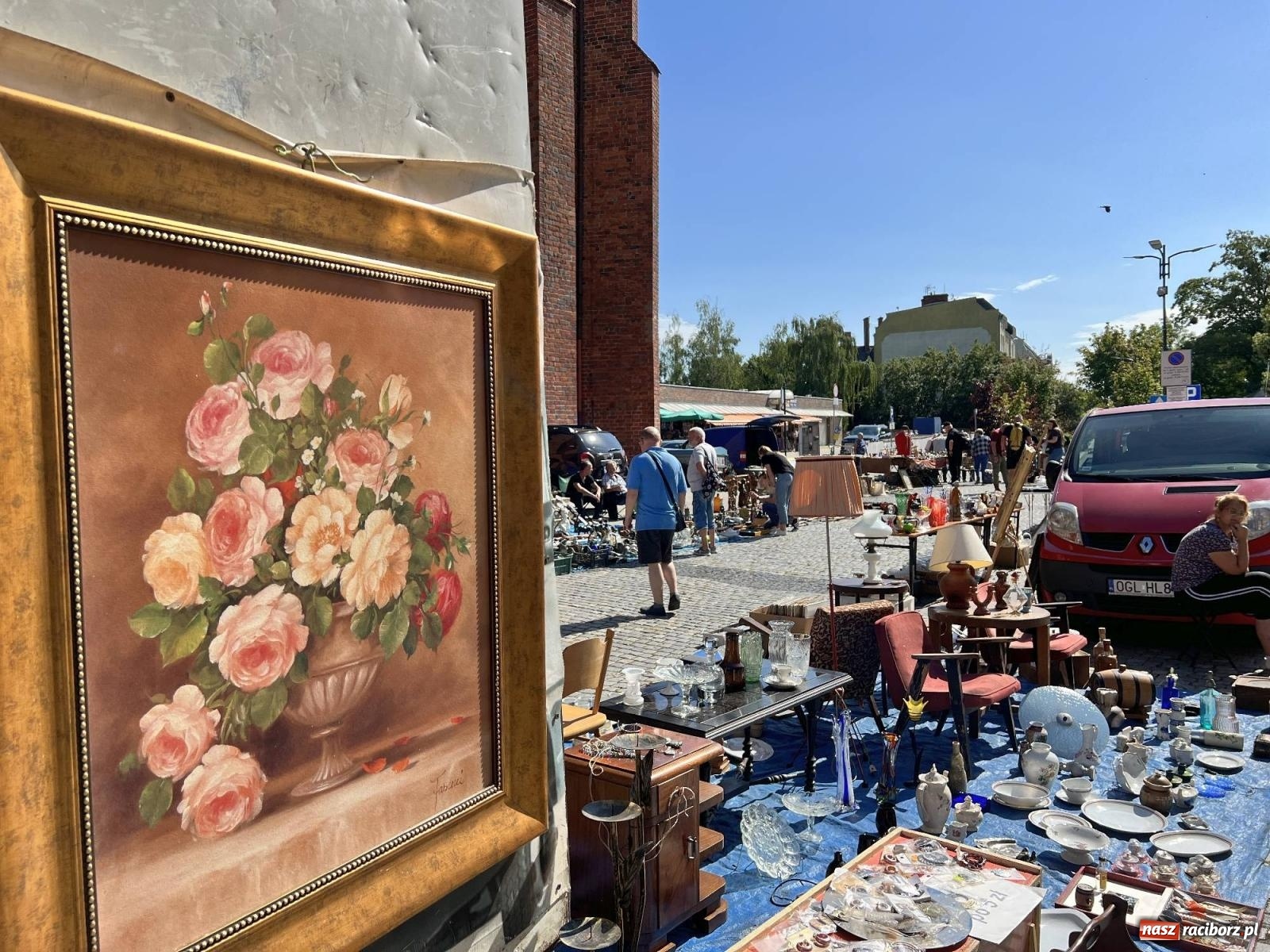 Zdjęcie w galerii na portalu naszraciborz.pl: Raciborski targ staroci odzyskał wigor wiadomości z regionu