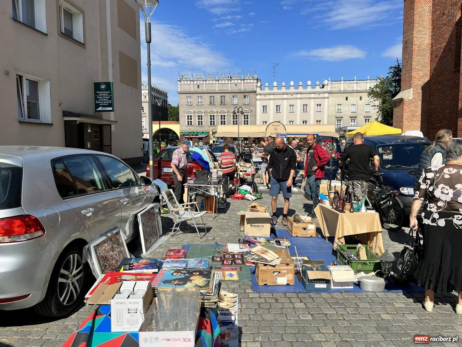 Zdjęcie w galerii na portalu naszraciborz.pl: Raciborski targ staroci odzyskał wigor wiadomości z regionu