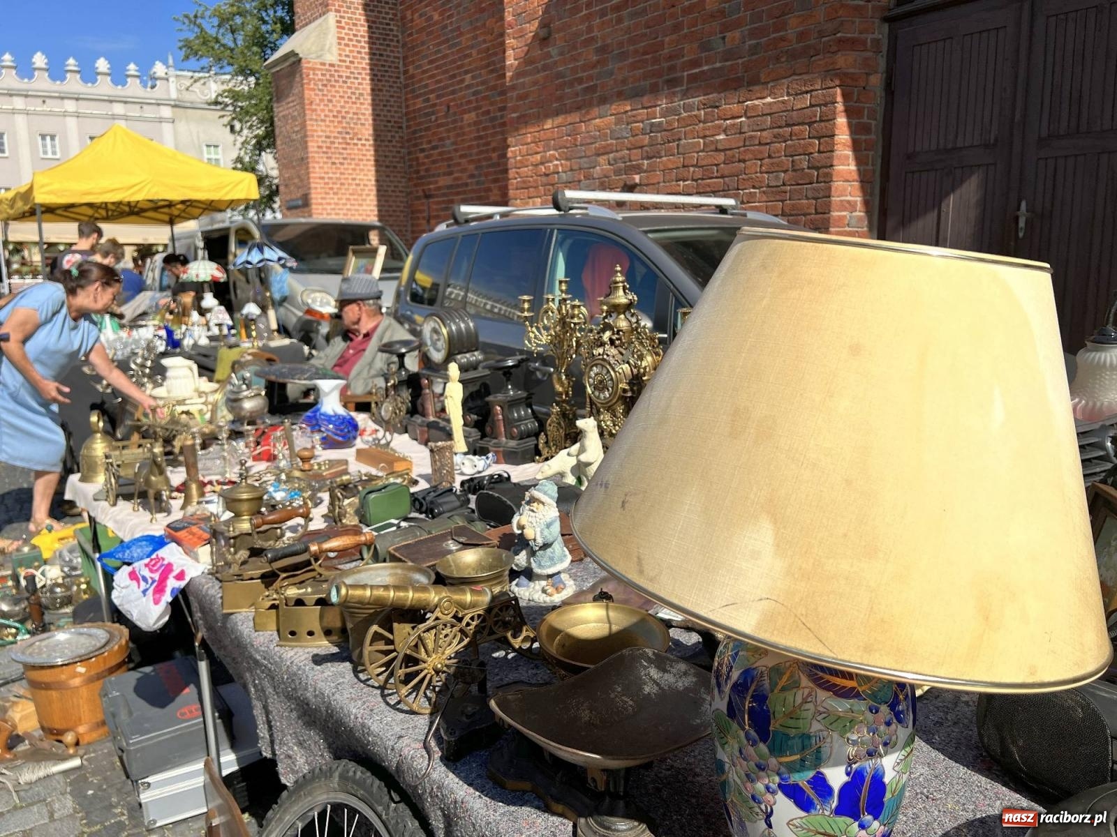 Zdjęcie w galerii na portalu naszraciborz.pl: Raciborski targ staroci odzyskał wigor wiadomości z regionu